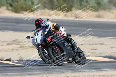 media/Nov-16-2025-Race Pace (Sun) [[8c5fa54630]]/Non Verified Riders (1st 20 Minutes)/2-Turn 10 (1010am)/